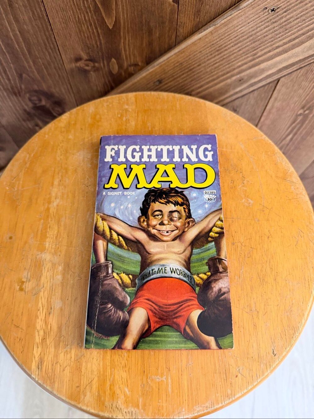 Vintage Fighting MAD Signet Book D2385 Alfred E. Neuman Paperback (9194)